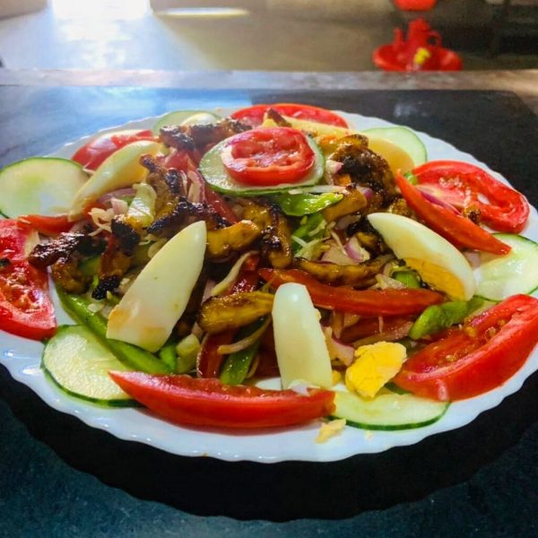 Nav's Restaurant & Pub