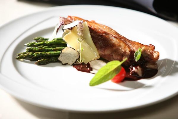 Di Wine Restaurant & Wine Cellar