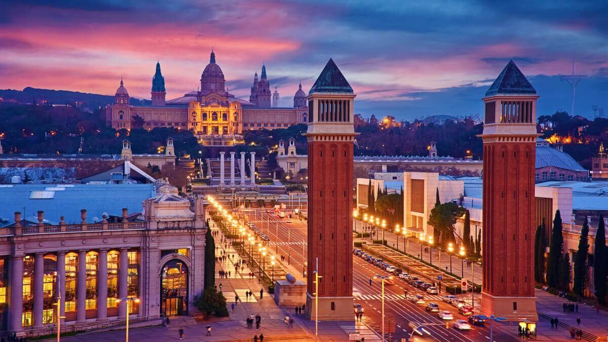 غذاهای خوشمزه و رستوران های بارسلونا و فرهنگ و آداب غذایی آن